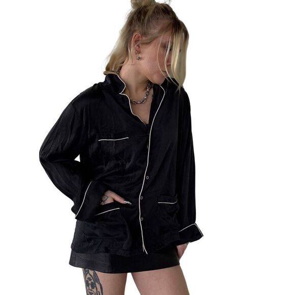 • BLACK 100% SILK VICTORIA’S SECRET SHIRT SIZE L - Picture 1 of 6